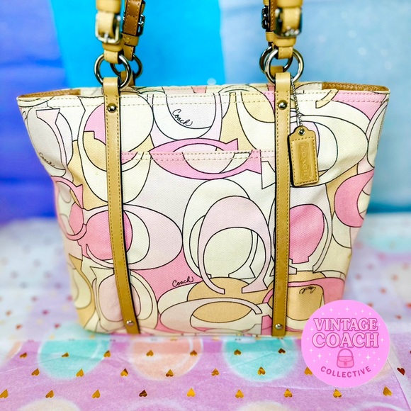 Sold - Picture 1 of 9